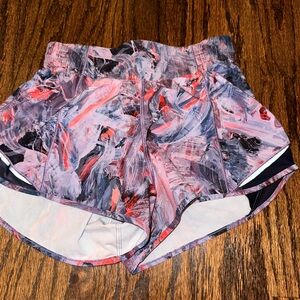 Lulu lemon hotty hot 4”
